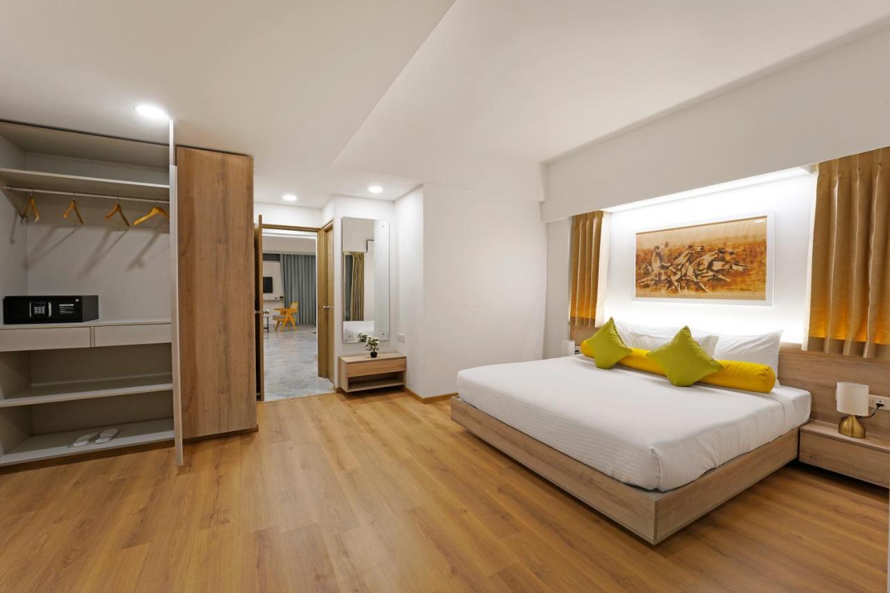 Nest By Rivido Apart Hotel, Bannerghatta Road Bangalore Exteriör bild